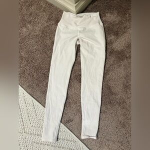 ALO Yoga Cream/ white Leggings